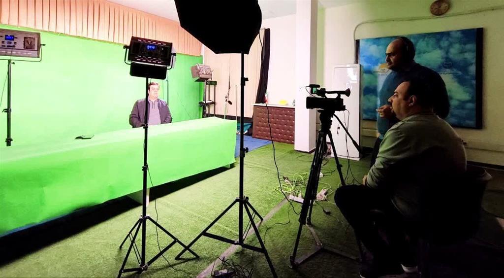 سِن‌های شكارگر و استفاده از آفت‌كش‌های بیولوژیك در استودیو كشاورز